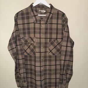 Manresa Button Up